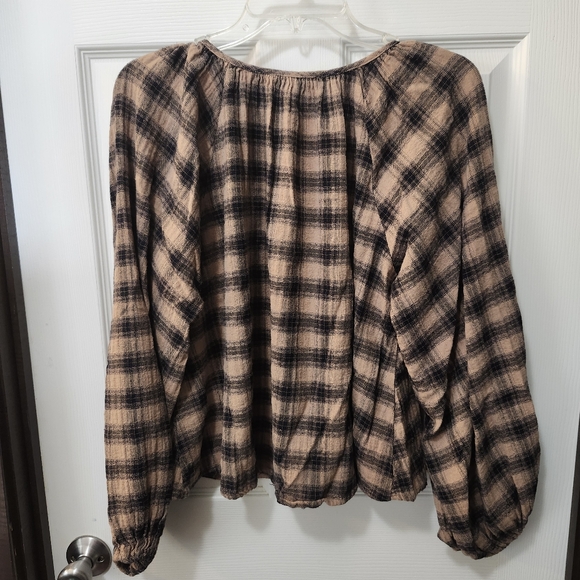 Boutique Cottagecore Plaid Peasant Henley Boho Blouse Sz M - Picture 6 of 8